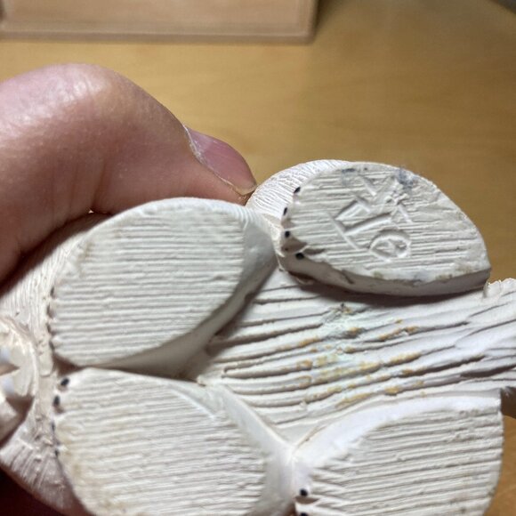 Artesania Rinconada Bunny with Orange Eyes Pottery Figurine - Picture 6 of 6